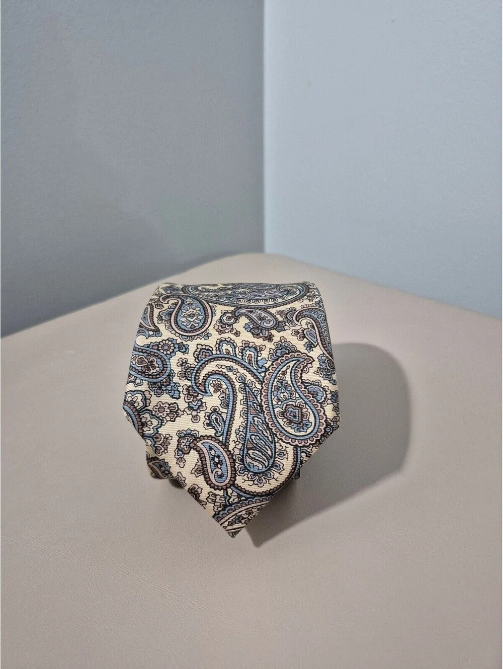 Vintage Cravate De France 100% Silk Paisley Tie USA Made Blue Ivory